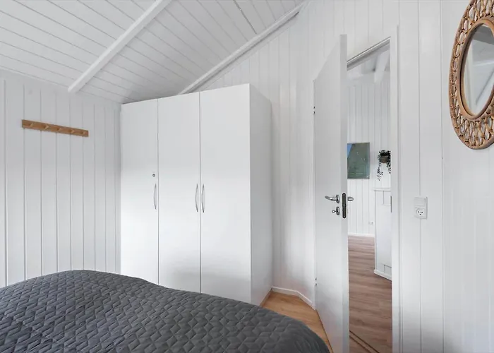 Bv126-vejers-strand-tyttebaervej-5-b Holiday home *